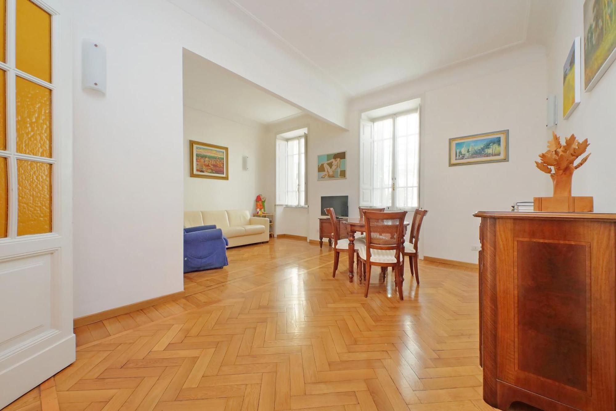 At The Vatican Ottaviano 2 Bedrooms 2 Baths Rom