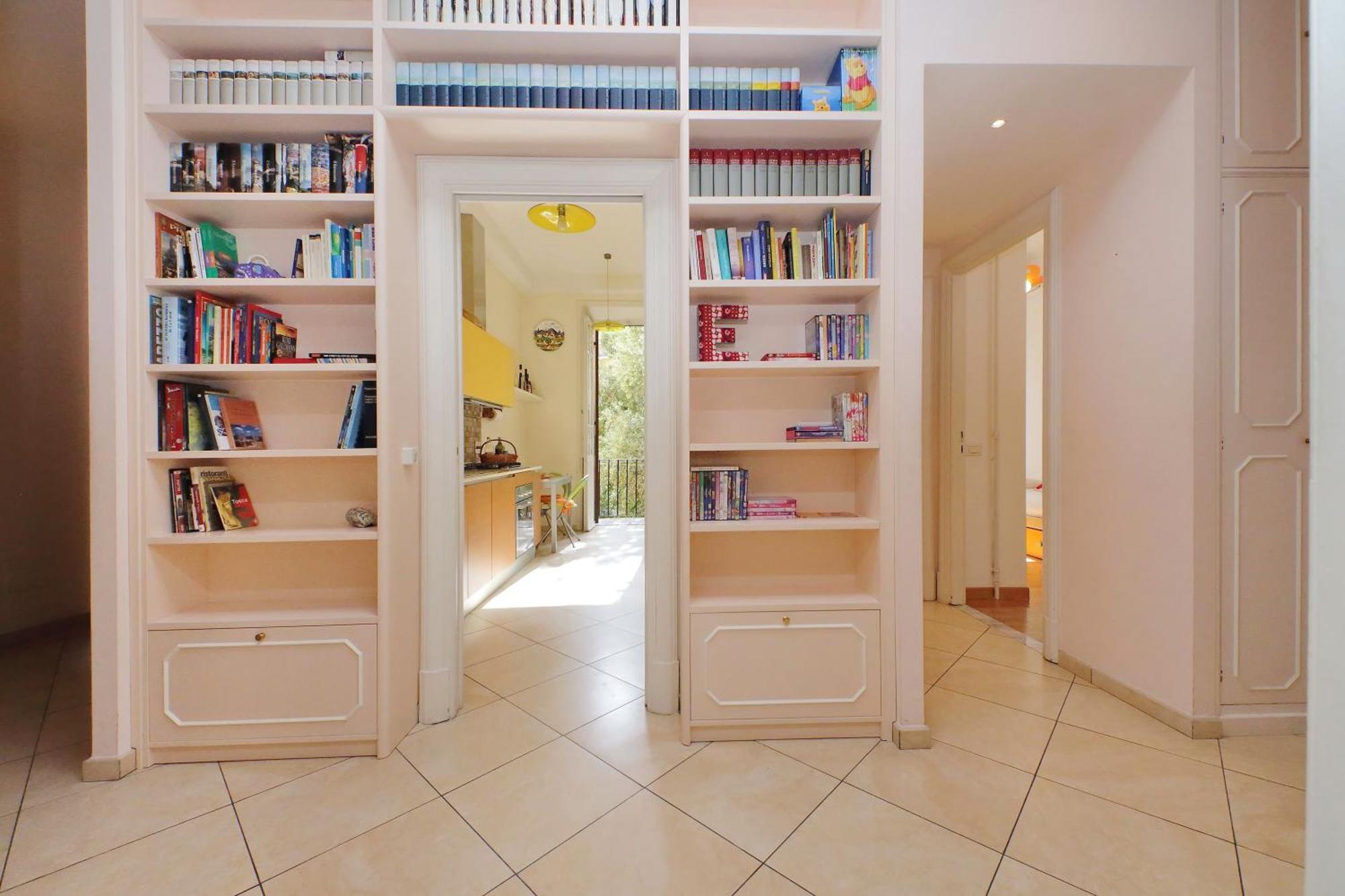 At The Vatican Ottaviano 2 Bedrooms 2 Baths Rom