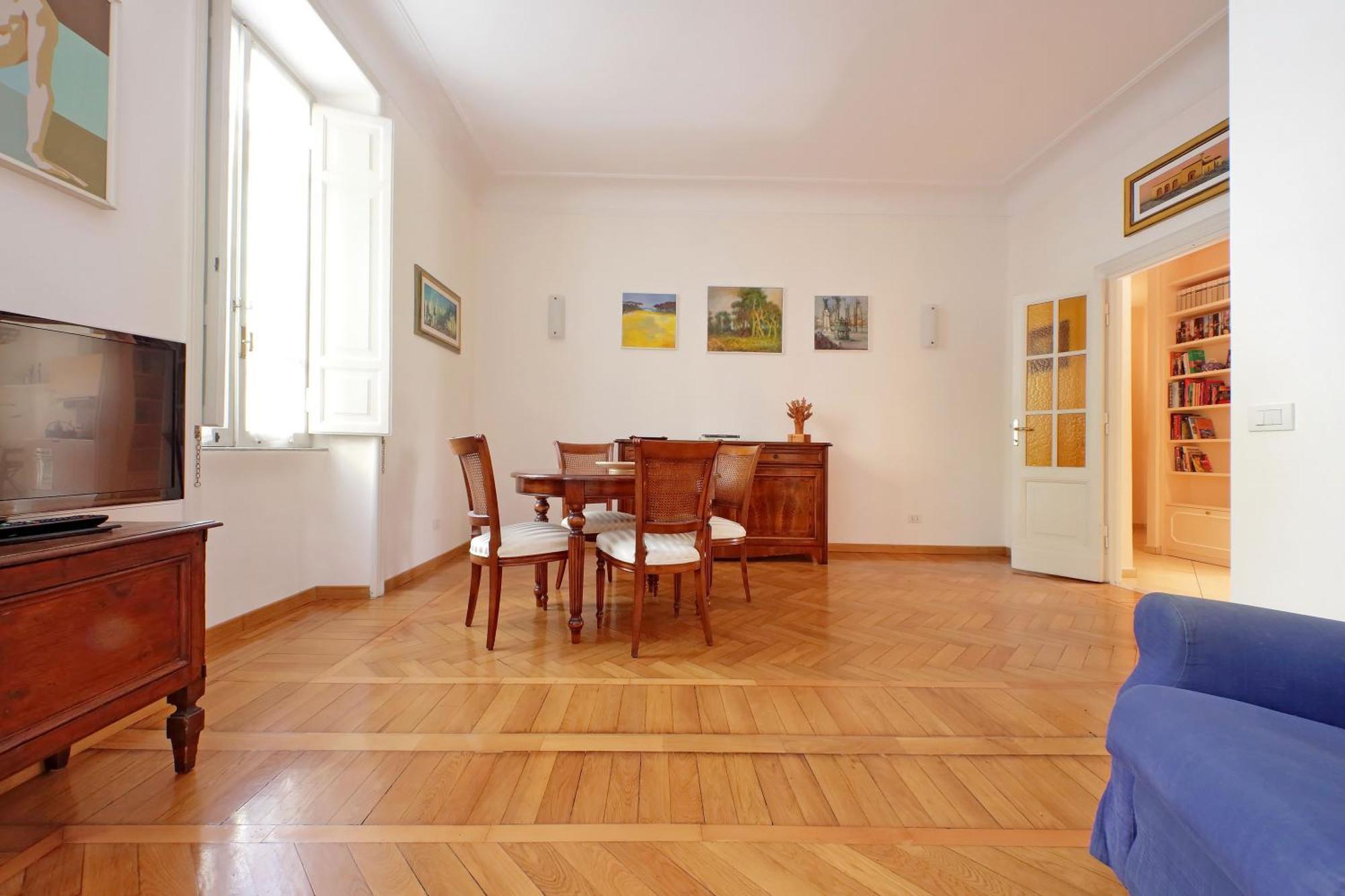 At The Vatican Ottaviano 2 Bedrooms 2 Baths * Rom